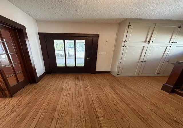 Photo 4 of Single family home for sale at 1607 Latham St, Rockford, IL 61103 | MLS# 12778944 | Listing updated on 2026-10-07