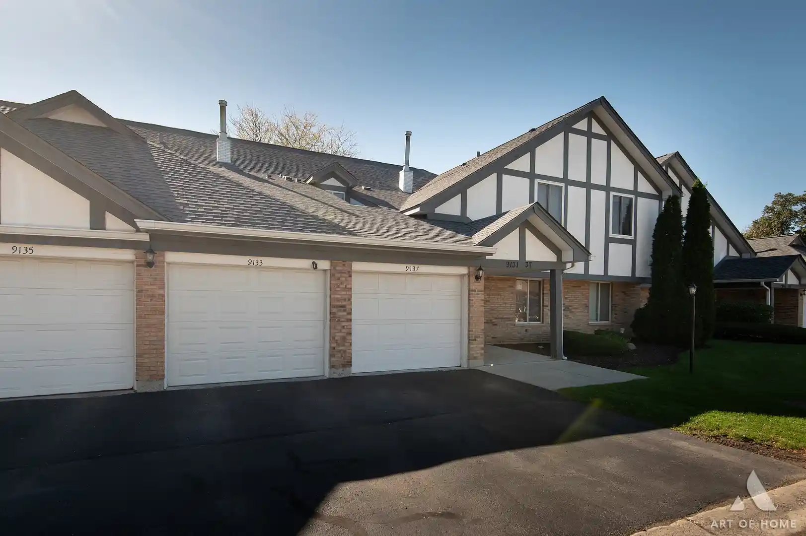 Listing Photo 2 - Condo for sale in 9133 Sutton Ct located at 9133 Sutton Ct, Orland Park, IL 60462 - Unit #86