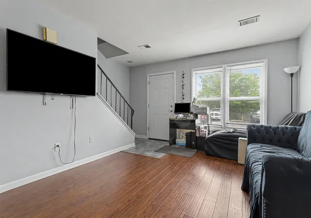 Photo 3 of Townhouse for sale at 1686 Shamrock Ct, Aurora, IL 60505 | MLS# 12778982 | Listing updated on 2026-10-18