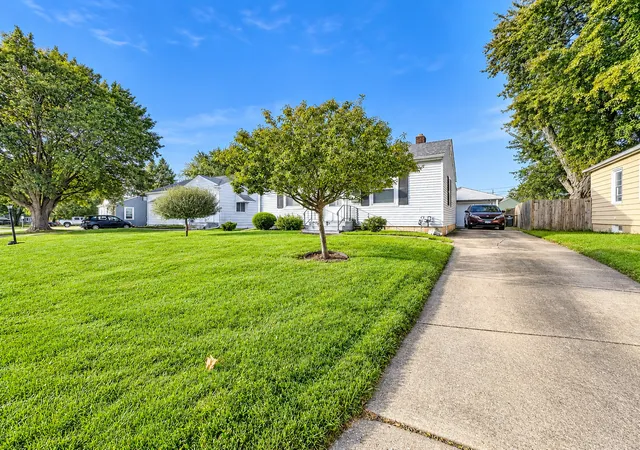 Photo 3 of Single family home for sale at 3228 25th Street, Rock Island, IL 61201 | MLS# 12779012 | Listing updated on 2026-10-08