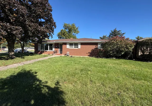 Photo 1 of Single family home for sale at 1617 W Douglas St, Joliet, IL 60435 | MLS# 12779015 | Listing updated on 2026-10-07
