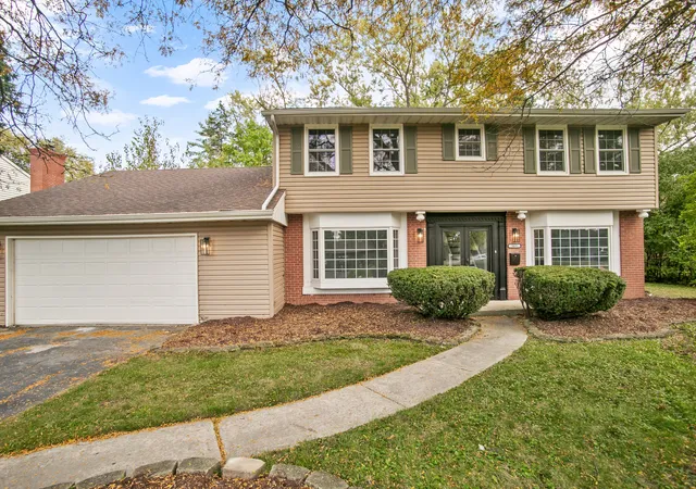 Photo 2 of Single family home for sale at 20601 Parthenon Way, Olympia Fields, IL 60461 | MLS# 12779028 | Listing updated on 2026-10-21