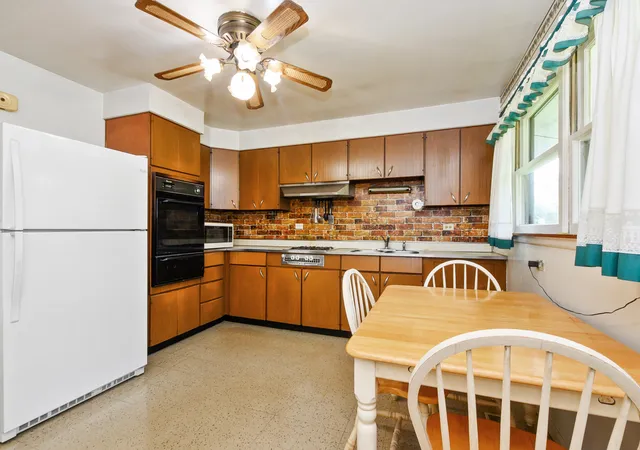 Photo 4 of Single family home for sale at 18770 Baker Ave, Country Club Hills, IL 60478 | MLS# 12779033 | Listing updated on 2026-10-07