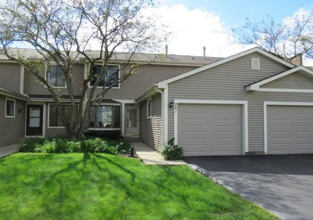 Photo 3 of Townhouse for sale at 241 E Forest Knoll Dr, Palatine, IL 60074 | MLS# 12779037 | Listing updated on 2026-10-07