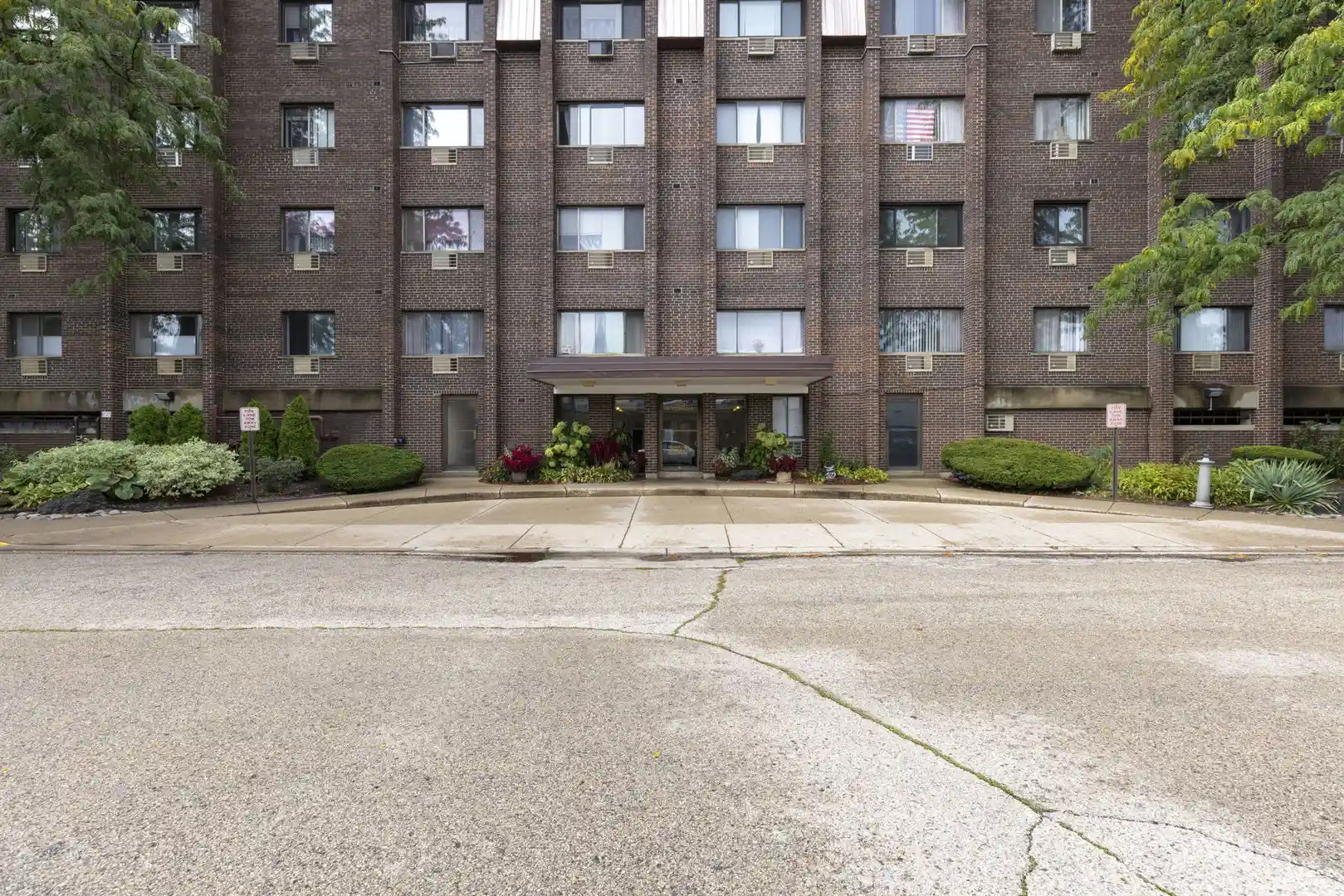 Listing Photo 17 - Condo for sale in 4624 N Commons Dr located at 4624 N Commons Dr, Chicago, IL 60656 - Unit #303E