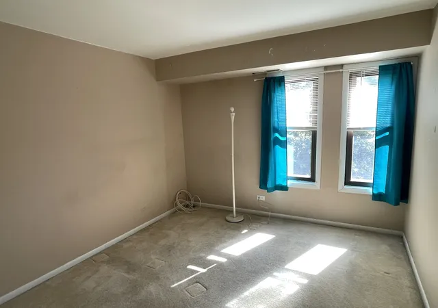 Photo 4 of Condo for sale at 2218 Country Clb Dr #22, Woodridge, IL 60517 | MLS# 12779083 | Listing updated on 2026-10-07
