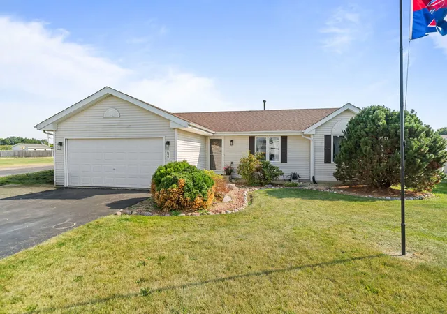 Photo 1 of Single family home for sale at 627 Cranbrook, Mount Morris, IL 61054 | MLS# 12779110 | Listing updated on 2026-10-07