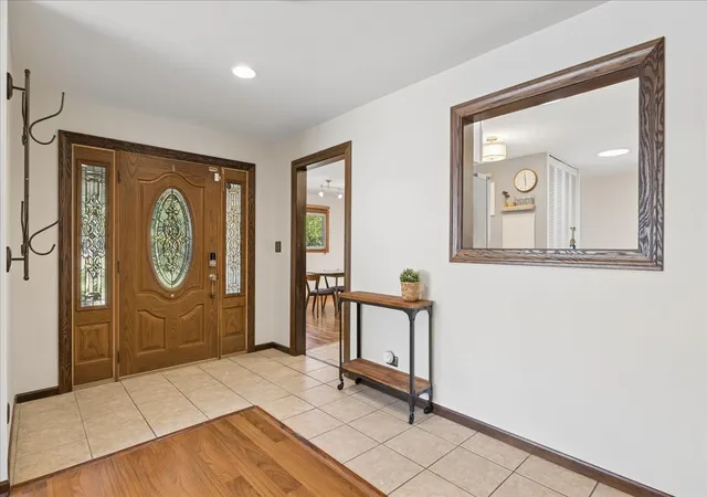 Photo 2 of Single family home for sale at 453 Elder Ln, Glenview, IL 60025 | MLS# 12779112 | Listing updated on 2026-10-07