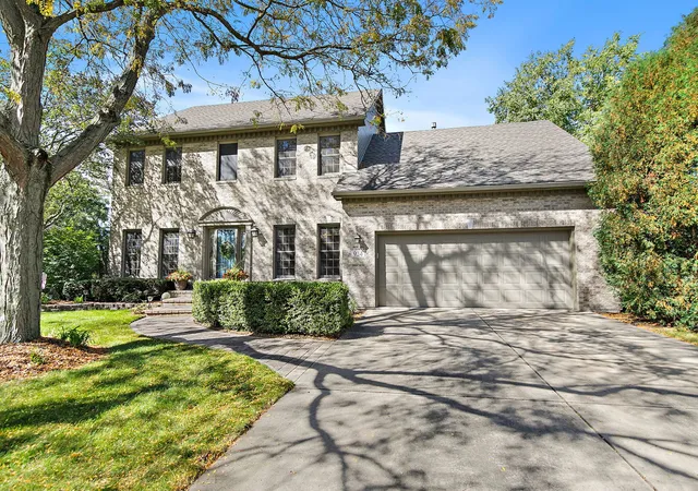 Photo 2 of Single family home for sale at 924 Merrill New Rd, Sugar Grove, IL 60554 | MLS# 12779117 | Listing updated on 2026-10-08