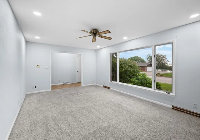 Photo 3 of Single family home for sale at 551 Lake Dr, Woodhull, IL 61490 | MLS# 12779125 | Listing updated on 2026-10-07