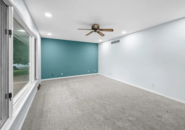 Photo 4 of Single family home for sale at 551 Lake Dr, Woodhull, IL 61490 | MLS# 12779125 | Listing updated on 2026-10-07