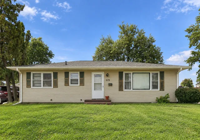 Photo 1 of Single family home for sale at 579 31st Avenue, East Moline, IL 61244 | MLS# 12779140 | Listing updated on 2026-10-07