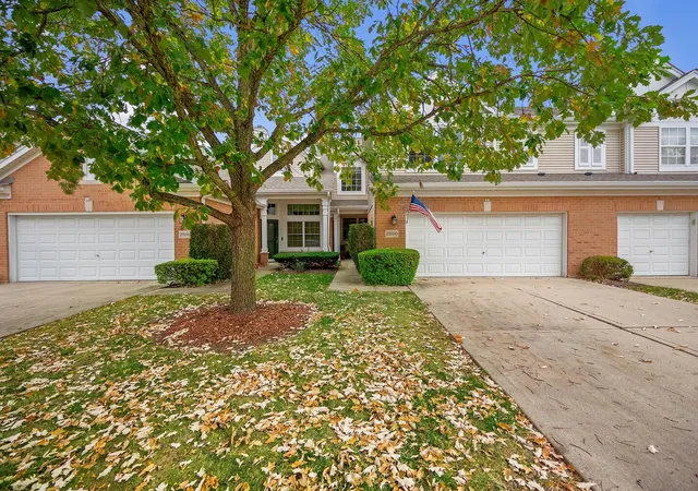 Photo 1 of Townhouse for sale at 2596 Camberley Cir, Westchester, IL 60154 | MLS# 12779168 | Listing updated on 2026-10-22