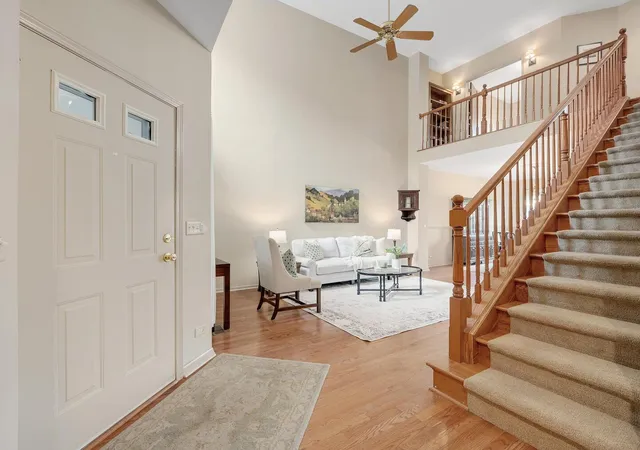 Photo 3 of Townhouse for sale at 2596 Camberley Cir, Westchester, IL 60154 | MLS# 12779168 | Listing updated on 2026-10-22