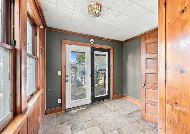 Photo 2 of Single family home for sale at 2819 9th Avenue, Moline, IL 61265 | MLS# 12779179 | Listing updated on 2026-10-08