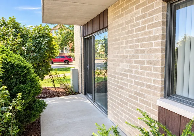 Photo 2 of Condo for sale at 850 Des Plaines Ave #101, Forest Park, IL 60130 | MLS# 12779187 | Listing updated on 2026-10-07