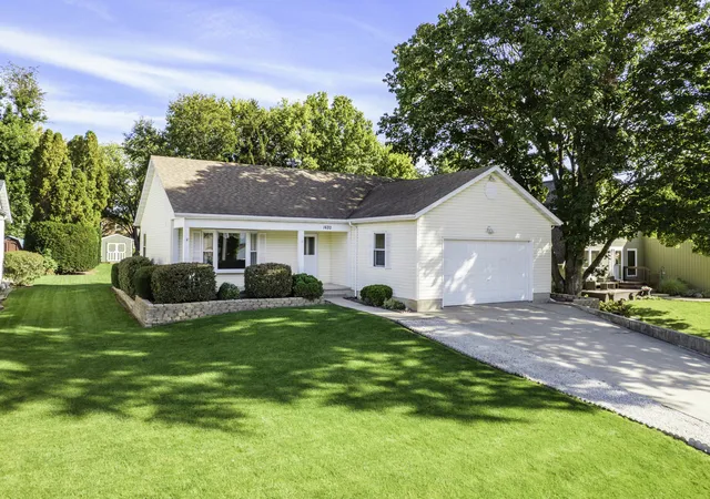 Photo 1 of Single family home for sale at 1620 Lake Holiday Dr, Sandwich, IL 60548 | MLS# 12779193 | Listing updated on 2026-10-09