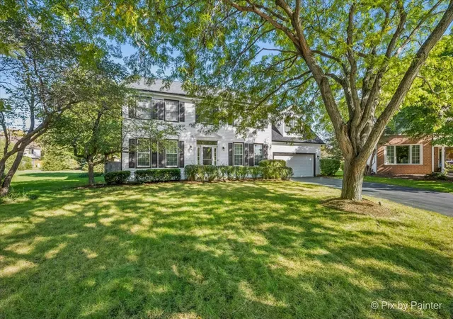 Photo 2 of Single family home for sale at 15 Castlerea Ct, Cary, IL 60013 | MLS# 12779196 | Listing updated on 2026-10-29