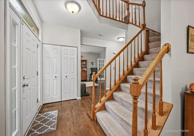 Photo 4 of Single family home for sale at 15 Castlerea Ct, Cary, IL 60013 | MLS# 12779196 | Listing updated on 2026-10-29