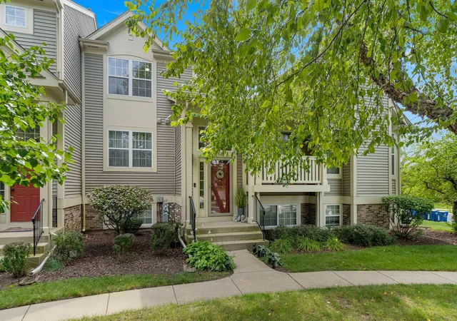 Photo 1 of Townhouse for sale at 2881 N Augusta Dr, Wadsworth, IL 60083 | MLS# 12779210 | Listing updated on 2026-10-07