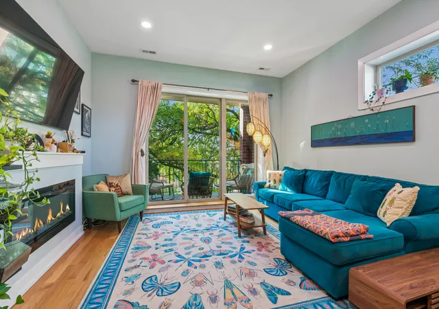 Photo 2 of Condo for sale at 3708 W Cornelia Ave #3W, Chicago, IL 60618 | MLS# 12779234 | Listing updated on 2026-10-22