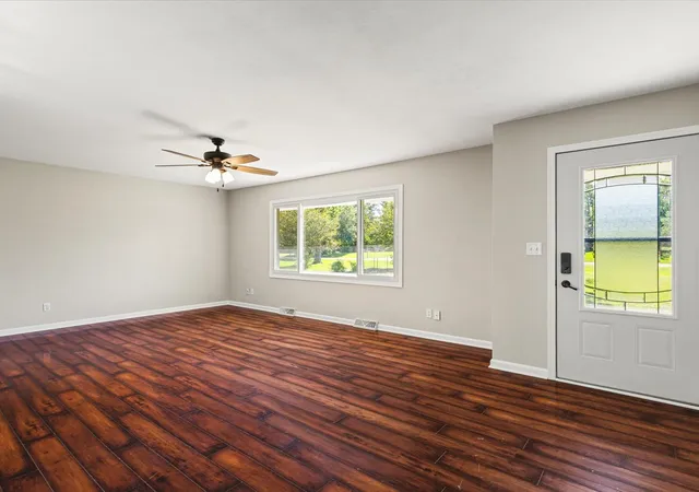 Photo 4 of Single family home for sale at 7284 Oak Dr, Stillman Valley, IL 61084 | MLS# 12779235 | Listing updated on 2026-10-10