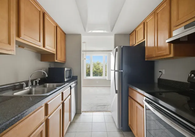 Photo 2 of Condo for sale at 1 Renaissance Pl #618, Palatine, IL 60067 | MLS# 12779246 | Listing updated on 2026-10-14