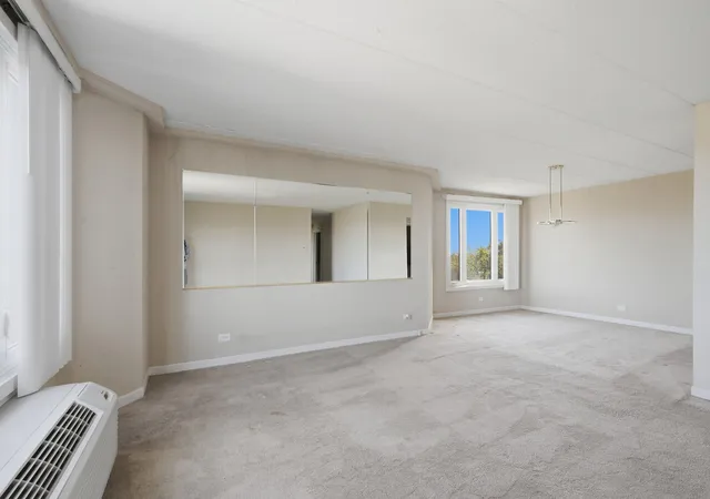 Photo 4 of Condo for sale at 1 Renaissance Pl #618, Palatine, IL 60067 | MLS# 12779246 | Listing updated on 2026-10-14