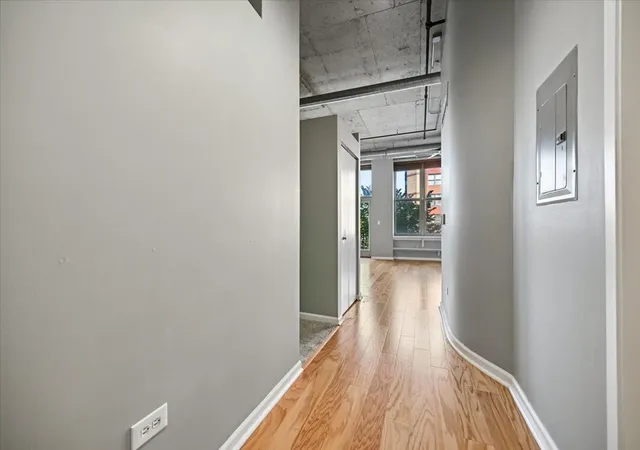 Photo 2 of Condo for sale at 6 S Laflin St #304, Chicago, IL 60607 | MLS# 12779253 | Listing updated on 2026-10-09