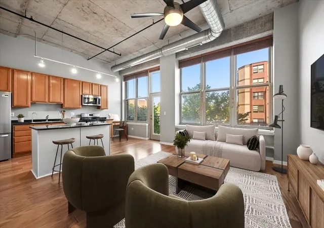 Photo 3 of Condo for sale at 6 S Laflin St #304, Chicago, IL 60607 | MLS# 12779253 | Listing updated on 2026-10-09