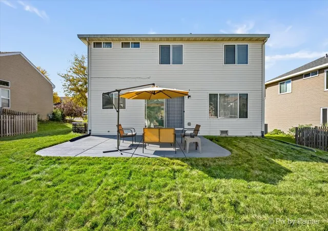 Photo 3 of Single family home for sale at 168 Cool Stone Bnd, Lake In The Hills, IL 60156 | MLS# 12779280 | Listing updated on 2026-10-07