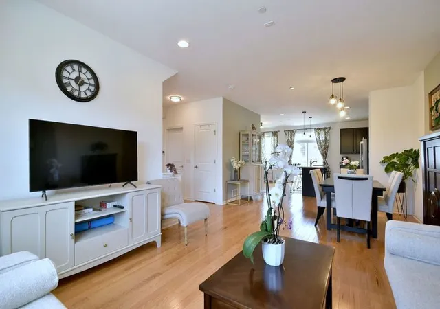 Photo 3 of Townhouse for sale at 803 Lee St, Des Plaines, IL 60016 | MLS# 12779286 | Listing updated on 2026-10-07