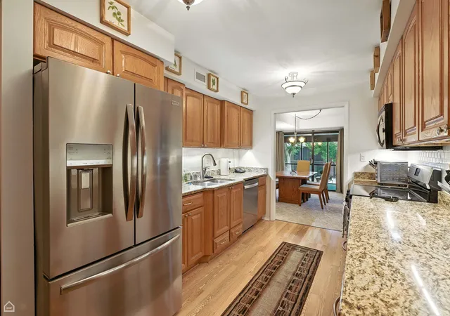 Photo 3 of Condo for sale at 740 Saint Andrews Ln #5, Crystal Lake, IL 60014 | MLS# 12779299 | Listing updated on 2026-10-20