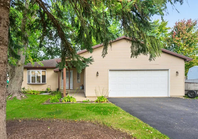 Photo 2 of Single family home for sale at 46w618 Granart Rd, Big Rock, IL 60511 | MLS# 12779304 | Listing updated on 2026-10-22