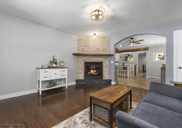 Photo 3 of Single family home for sale at 805 W Church St, Sheridan, IL 60551 | MLS# 12779308 | Listing updated on 2026-10-07