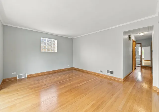 Photo 4 of Single family home for sale at 5120 N Mont Clare Ave, Chicago, IL 60656 | MLS# 12779318 | Listing updated on 2026-10-30