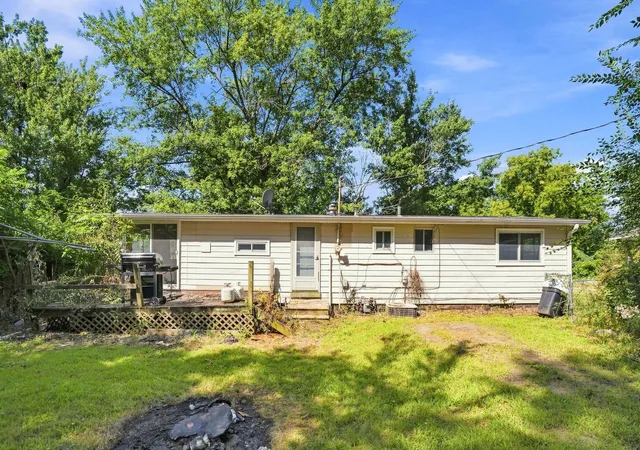 Photo 4 of Single family home for sale at 7425 25th Street, Milan, IL 61264 | MLS# 12779334 | Listing updated on 2026-10-09