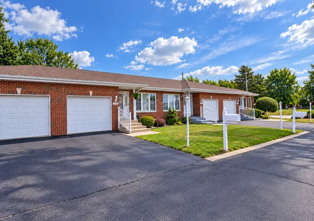 Listing Photo 1 - Condo for sale in building located at 11455 Crossings Ct, Alsip, IL 60803