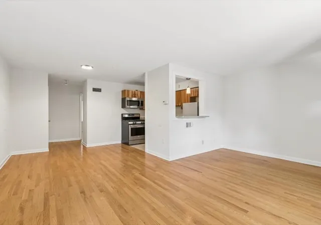 Listing Photo 5 - Condo for sale in building located at 7221 Division St, River Forest, IL 60305 - Unit #5