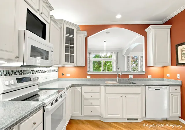 Photo 3 of Townhouse for sale at 1316 Inverness Ct, Antioch, IL 60002 | MLS# 12779386 | Listing updated on 2026-10-10