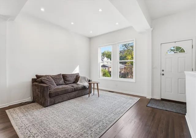Photo 3 of Single family home for sale at 3732 W Mclean Ave, Chicago, IL 60647 | MLS# 12779408 | Listing updated on 2026-10-08