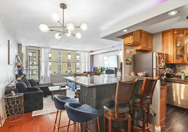 Photo 2 of Condo for sale at 1000 N Lake Shore Dr #1604, Chicago, IL 60611 | MLS# 12779416 | Listing updated on 2026-10-08