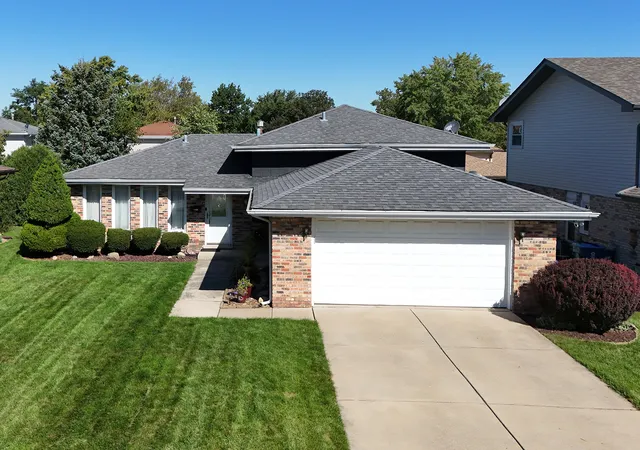 Photo 1 of Single family home for sale at 5840 W 126th Street, Alsip, IL 60803 | MLS# 12779428 | Listing updated on 2026-10-08