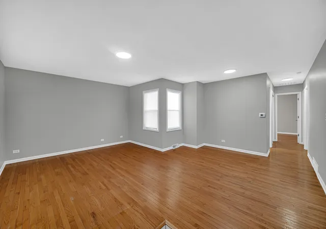 Photo 3 of Single family home for sale at 1007 Cedar Ave, Elgin, IL 60120 | MLS# 12779430 | Listing updated on 2026-10-07