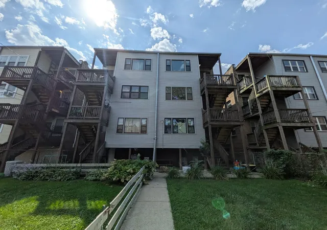 Photo 12 of Condo for sale at 644 E 51st Street #2W, Chicago, IL 60615 | MLS# 12779481 | Listing updated on 2026-10-07