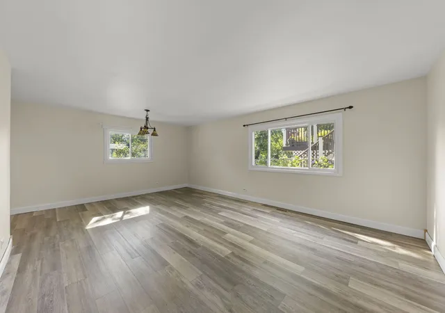 Photo 3 of Single family home for sale at 7101 Edgebrook Ln, Hanover Park, IL 60133 | MLS# 12779489 | Listing updated on 2026-10-07