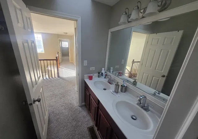 Photo 4 of Single family home for sale at 2710 Stonebridge Dr, Plainfield, IL 60586 | MLS# 12779509 | Listing updated on 2026-10-07