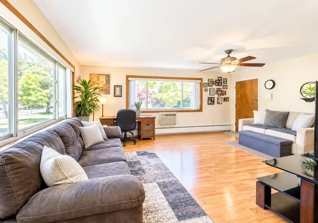 Photo 2 of Condo for sale at 7019 N Ridge Blvd #1A, Chicago, IL 60645 | MLS# 12779532 | Listing updated on 2026-10-10