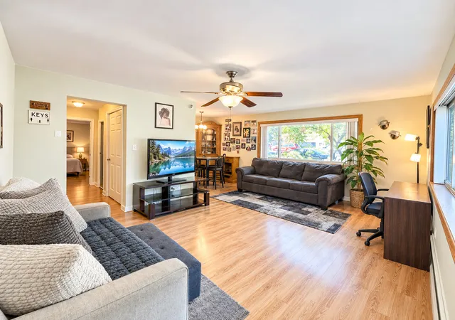 Photo 3 of Condo for sale at 7019 N Ridge Blvd #1A, Chicago, IL 60645 | MLS# 12779532 | Listing updated on 2026-10-10