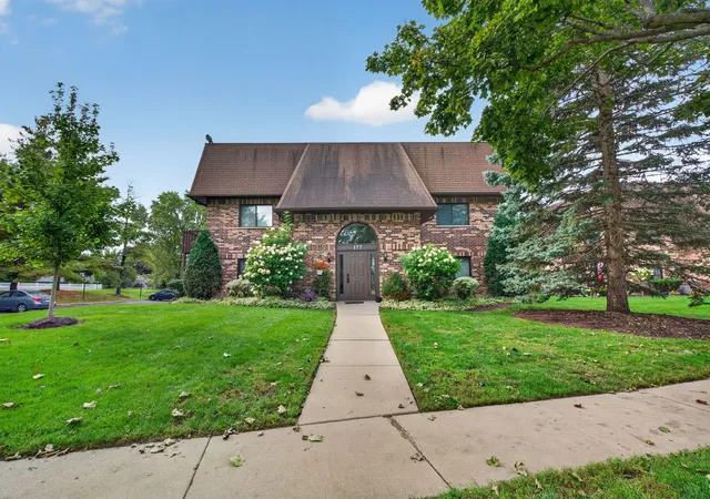 Photo 1 of Condo for sale at 177 Uteg St #104C, Crystal Lake, IL 60014 | MLS# 12779542 | Listing updated on 2026-10-16